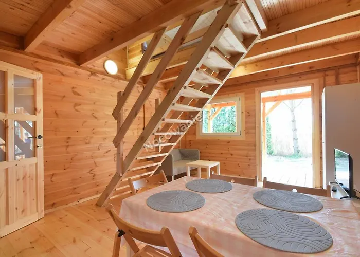 Ustronne بيت خشبي *